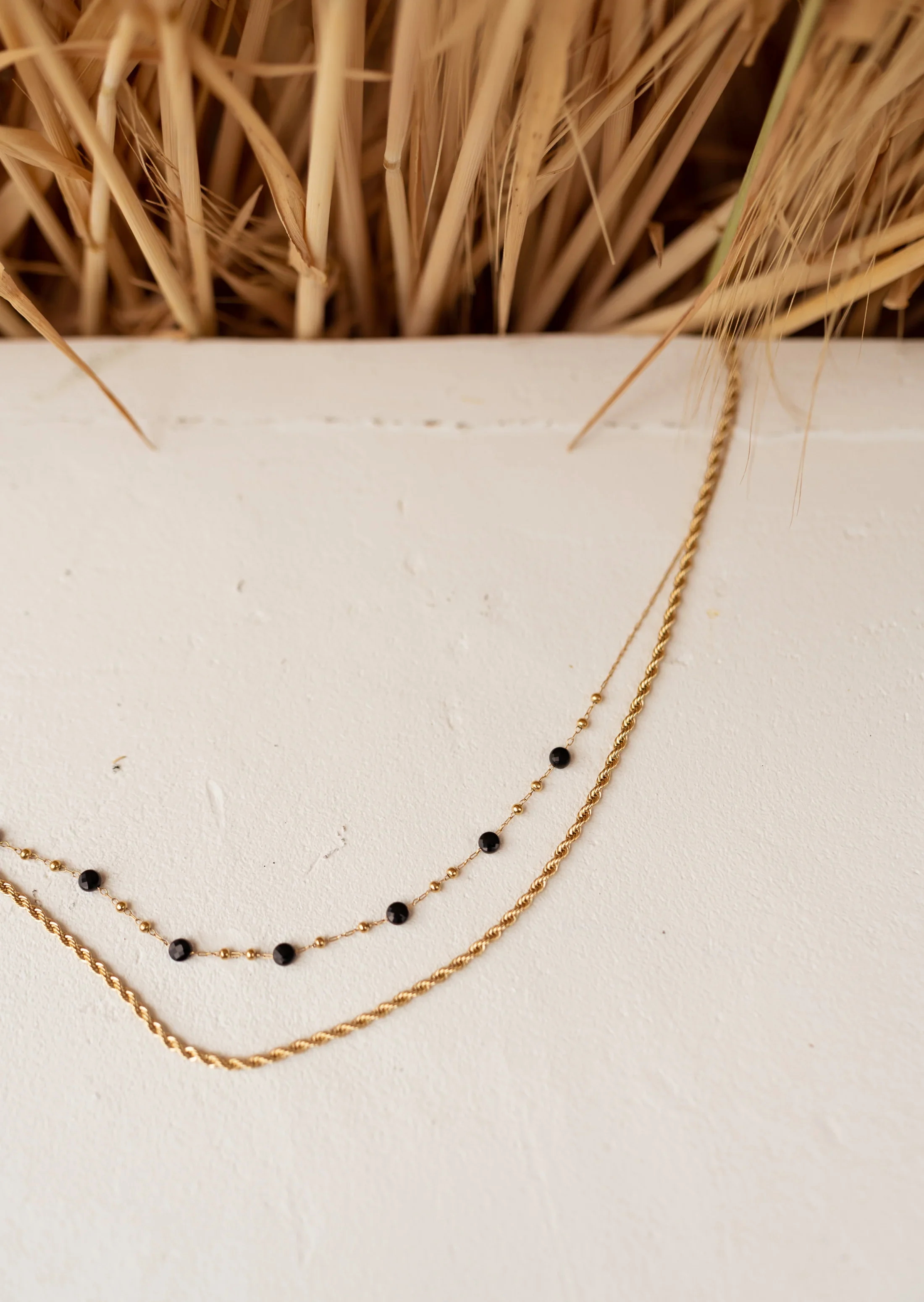 Collier Pruda - doré et noir - Image 3