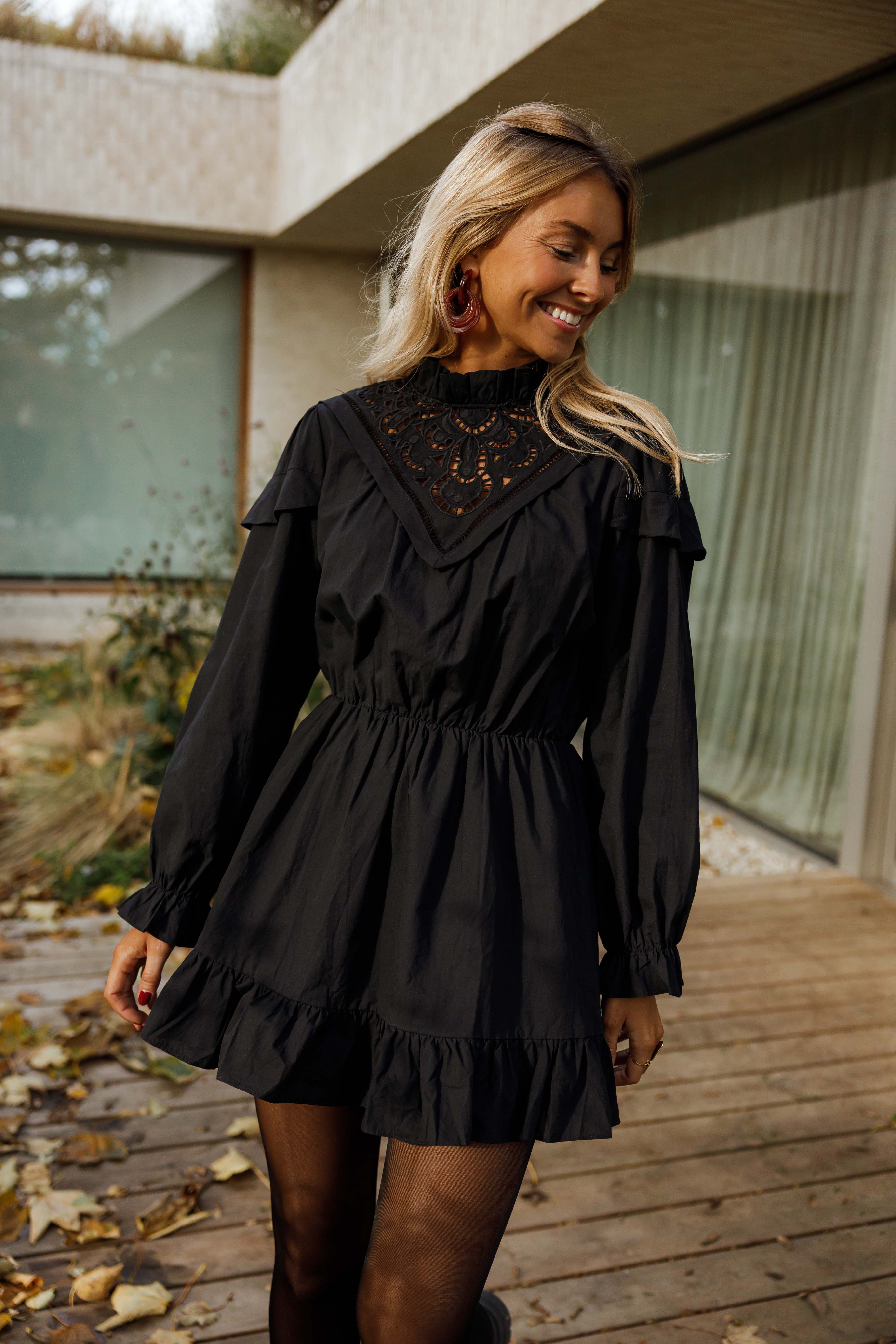 Robe Tilla - noire - Image 9